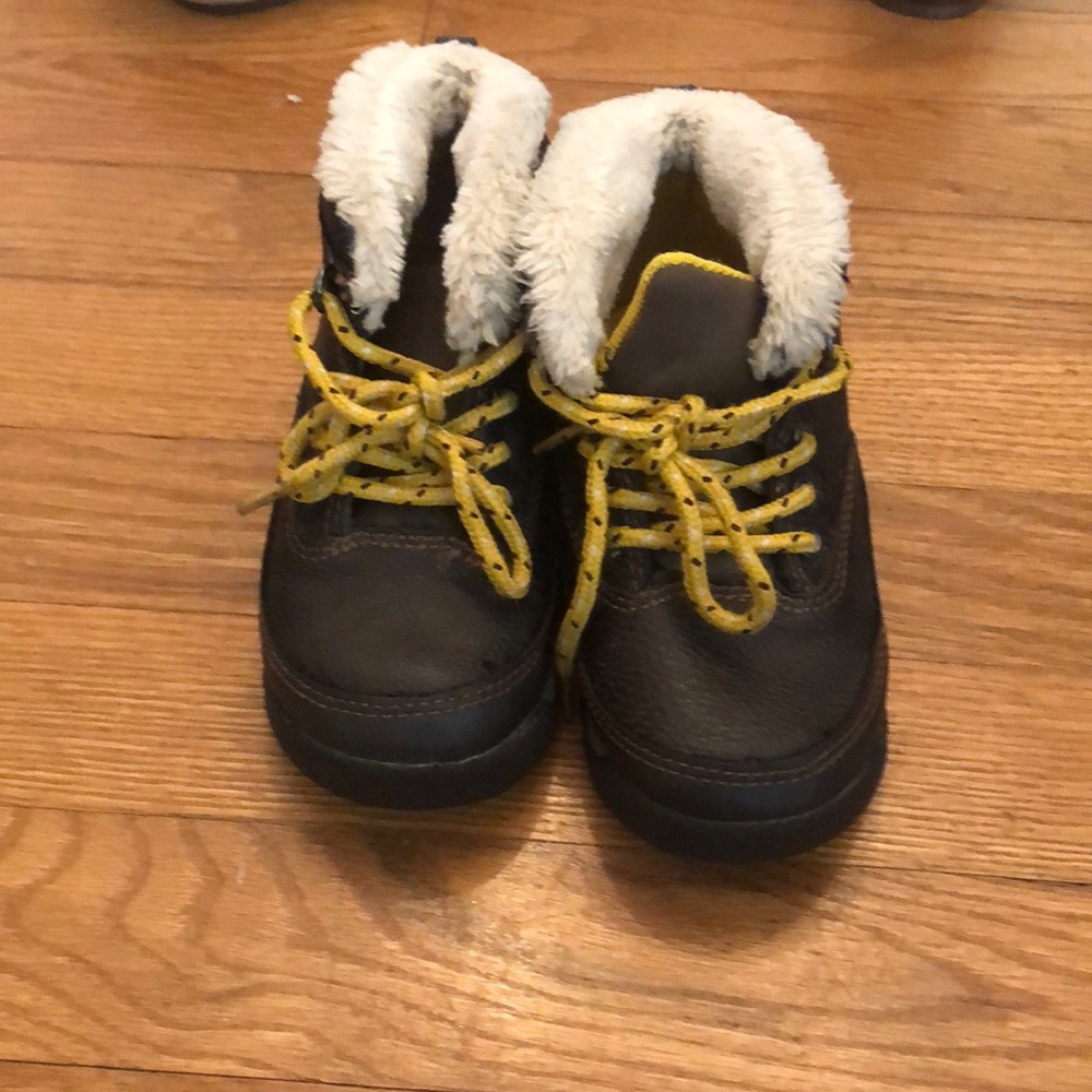 Carters winter boots